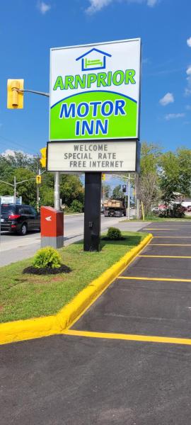 Arnprior Motor Inn